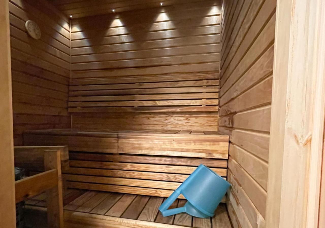 Napapiirin Jaervilomat Hotel Luukonniemi ภายนอก รูปภาพ