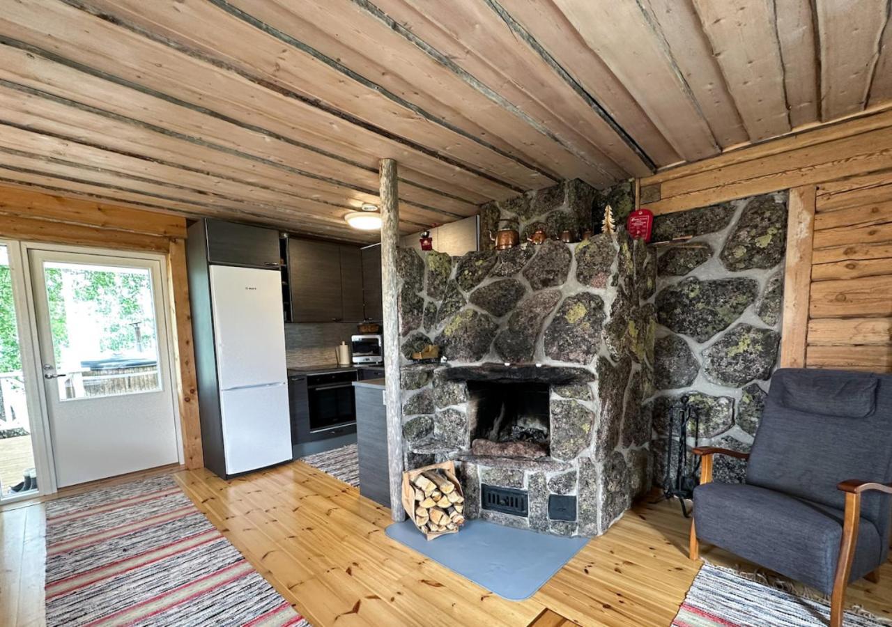 Napapiirin Jaervilomat Hotel Luukonniemi ภายนอก รูปภาพ