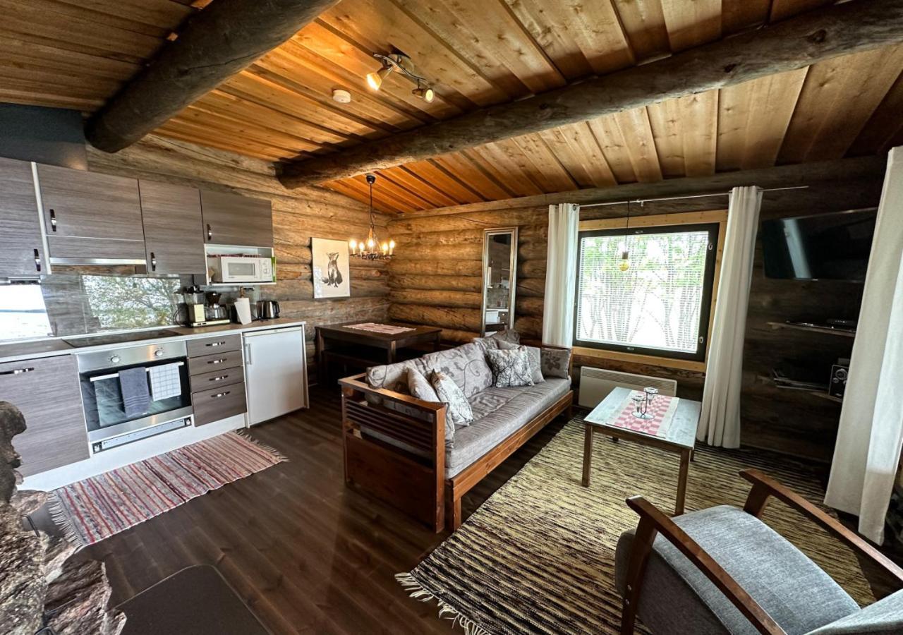 Napapiirin Jaervilomat Hotel Luukonniemi ภายนอก รูปภาพ