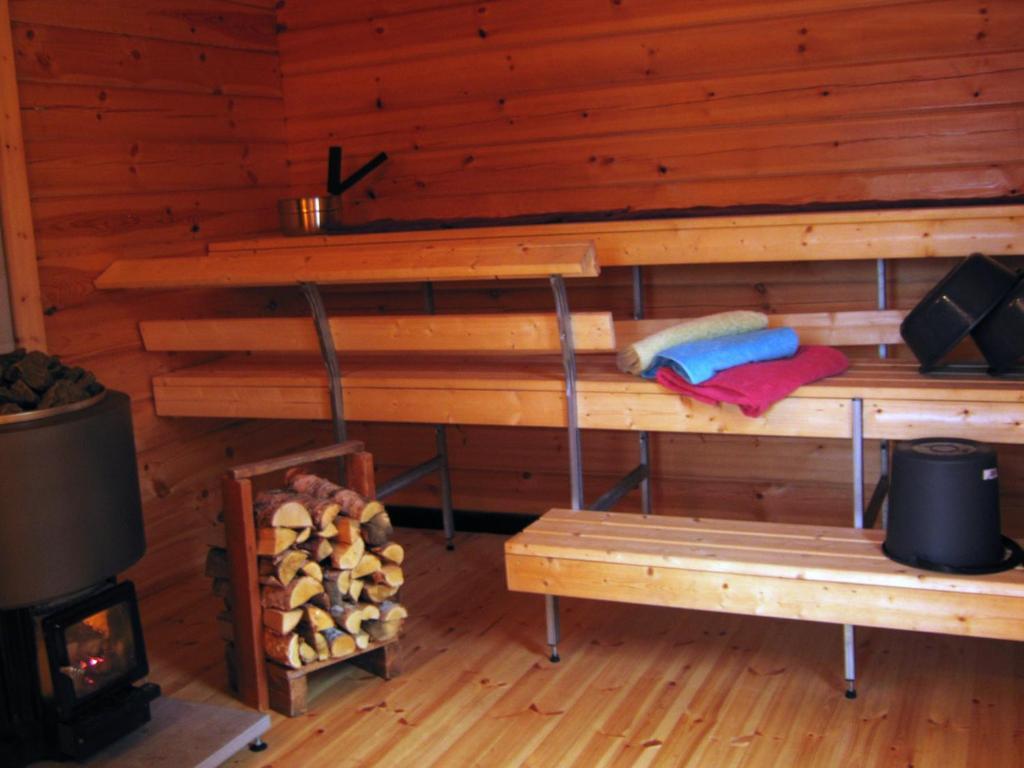 Napapiirin Jaervilomat Hotel Luukonniemi ภายนอก รูปภาพ